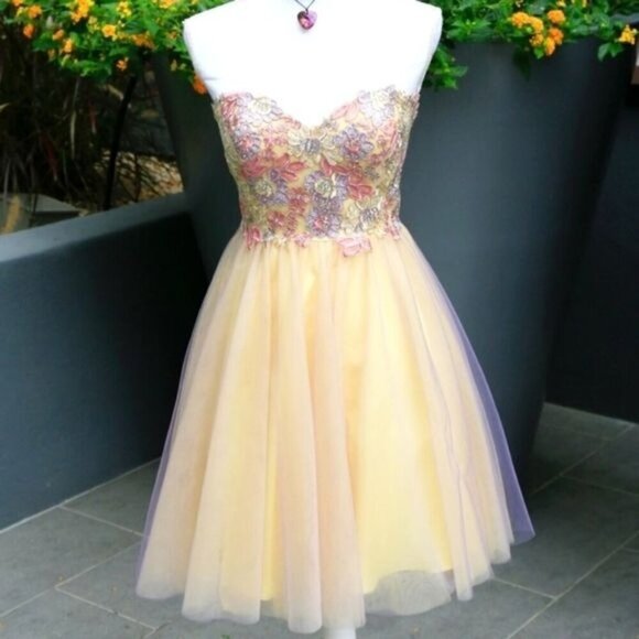 Mon Cheri ✦ Strapless Formal Dress ✦ Floral Embroidery Sweetheart Neckline Layer - Picture 6 of 17